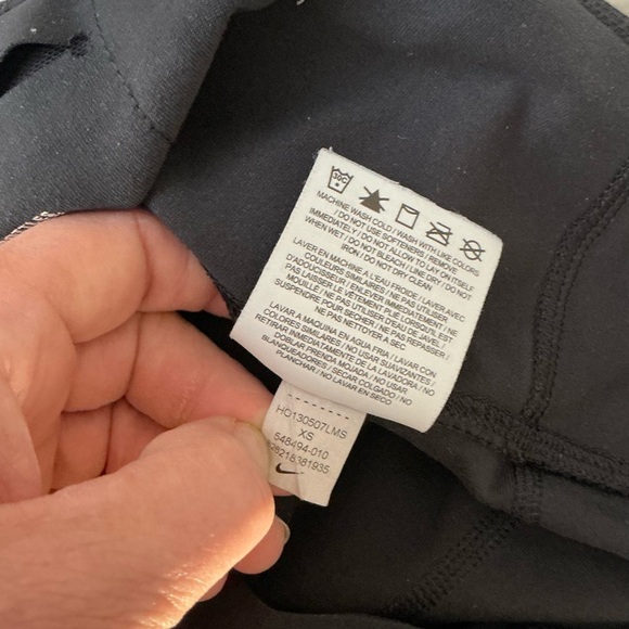 Nike Dri-FIT “Legend One” Cropped Training Pants – Black (XS) Leggings - Picture 10 of 10